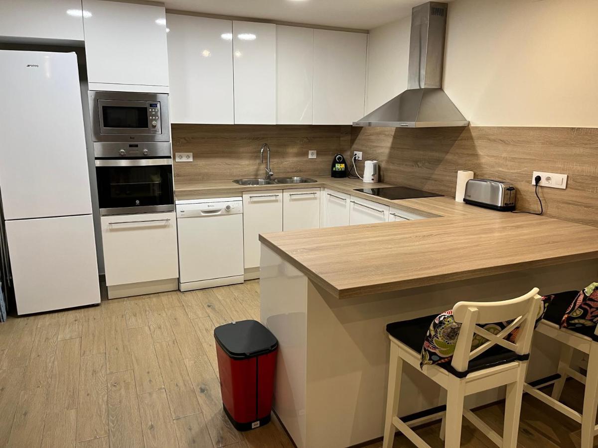 Apartamento En La Playa. Free Parking. Free Wifi L' Escala Eksteriør bilde