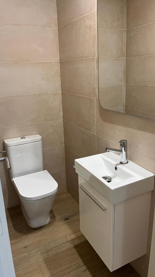 Apartamento En La Playa. Free Parking. Free Wifi L' Escala Eksteriør bilde
