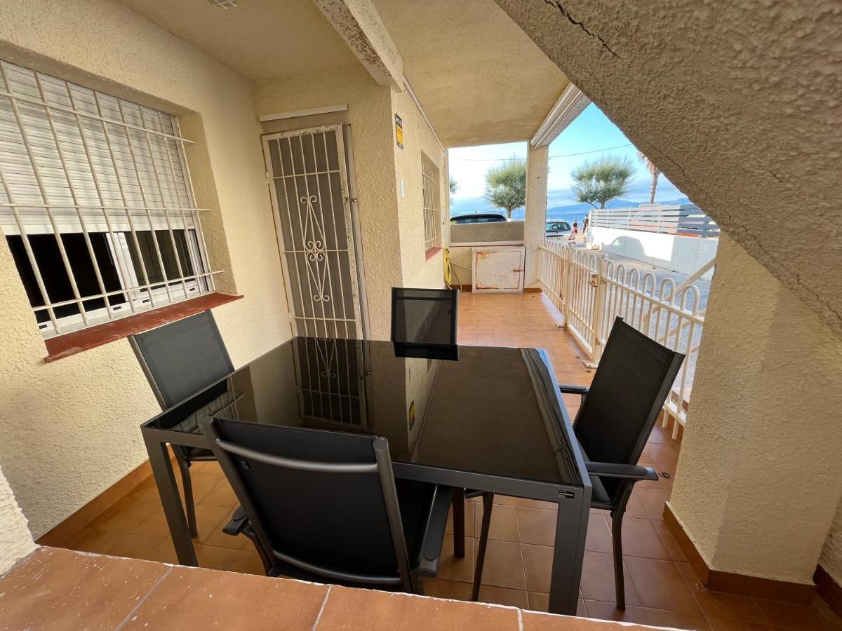 Apartamento En La Playa. Free Parking. Free Wifi L' Escala Eksteriør bilde